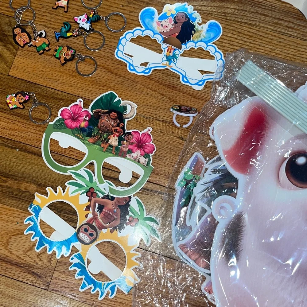 Moana Party Supplies Set with Cake Topper and Decorations